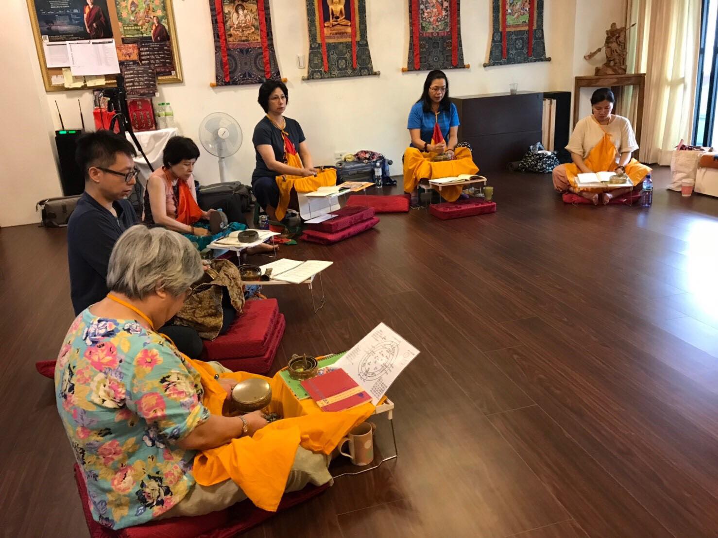 —-2018/10/2010:00~17:00共修記錄—-，照片4/7