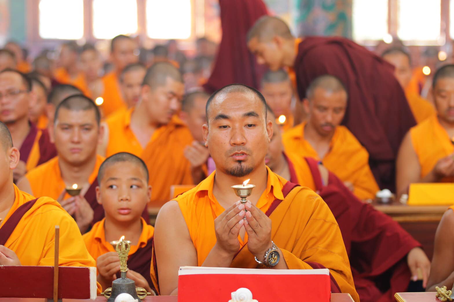 2019/6/17 印度南卓林寺於噶瑪法會的最後一天，下午四時供燈祈福，為第49屆噶瑪法會劃上吉祥的句號。，印度聖地，照片9/10