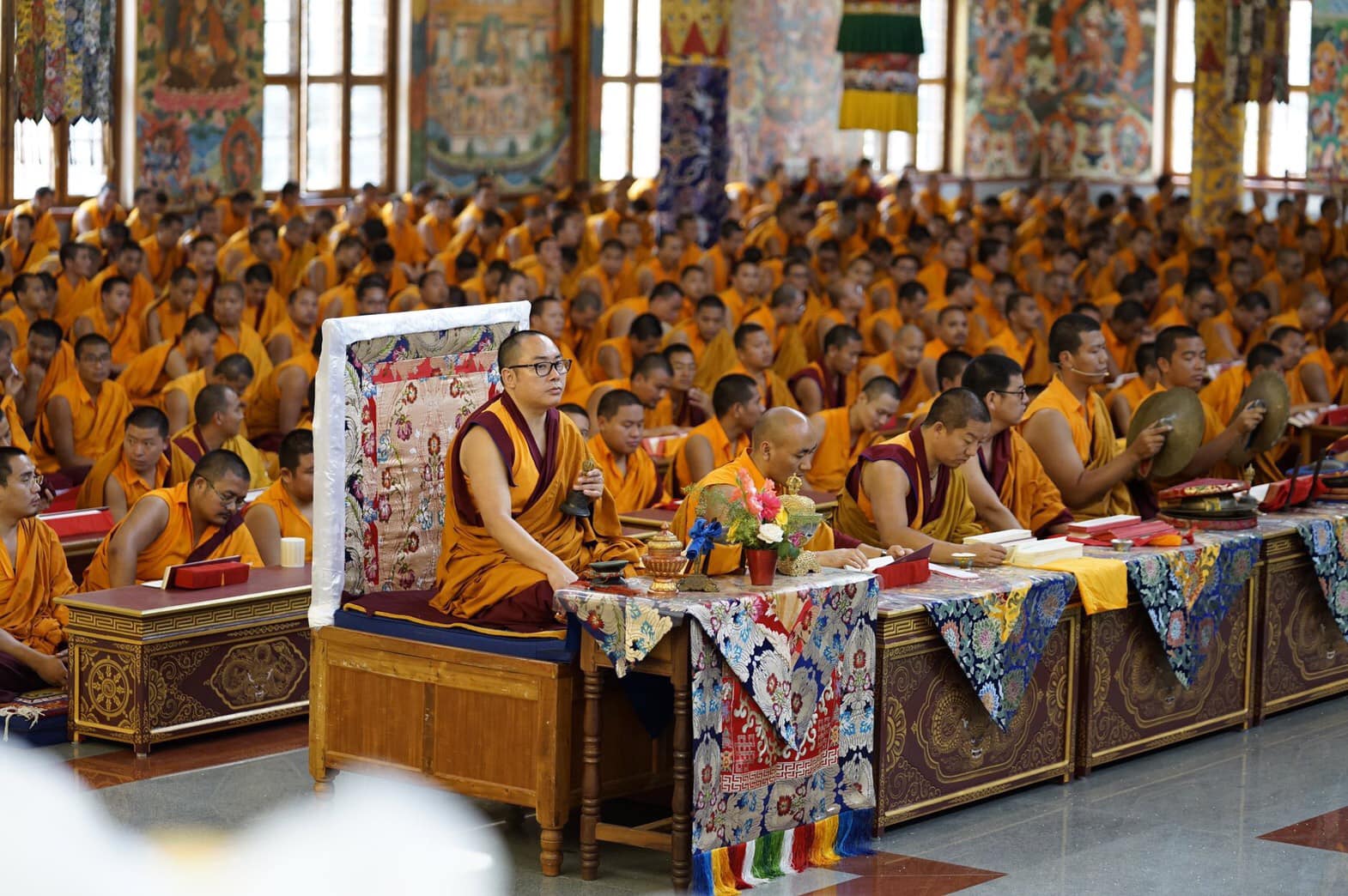 2019年7月1日，印度南卓林寺佛學院，師生們於米滂仁波切圓寂日修法紀念🙏，印度聖地，照片4/40
