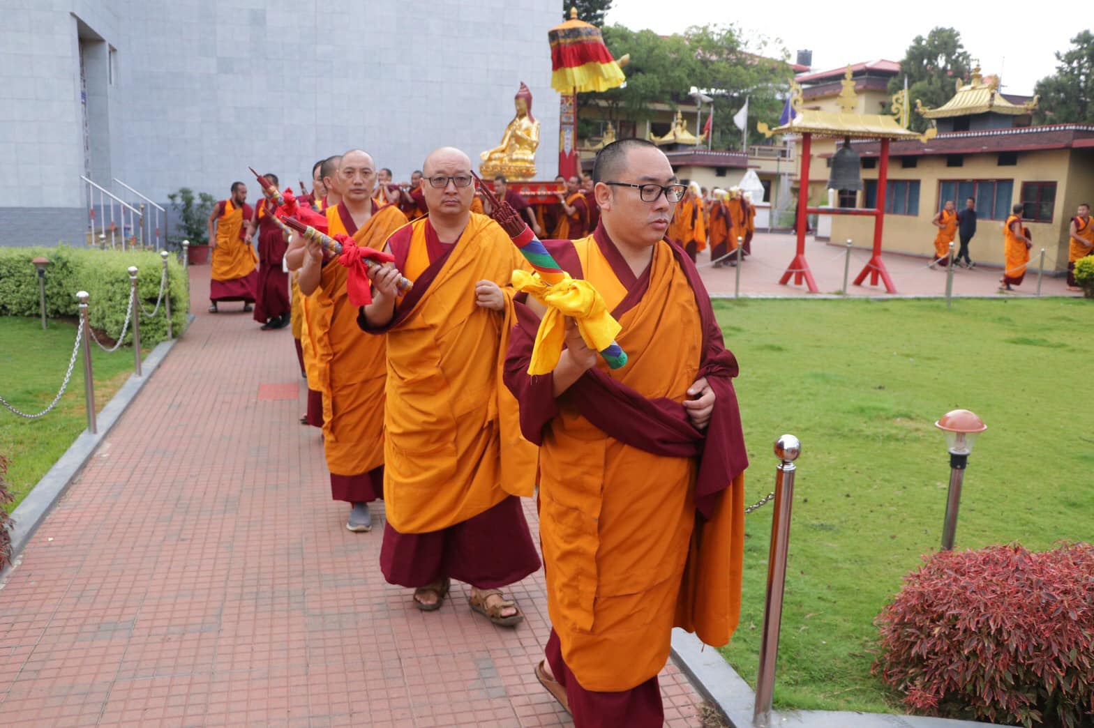 2019年7月1日，印度南卓林寺佛學院，師生們於米滂仁波切圓寂日修法紀念🙏，印度聖地，照片10/40
