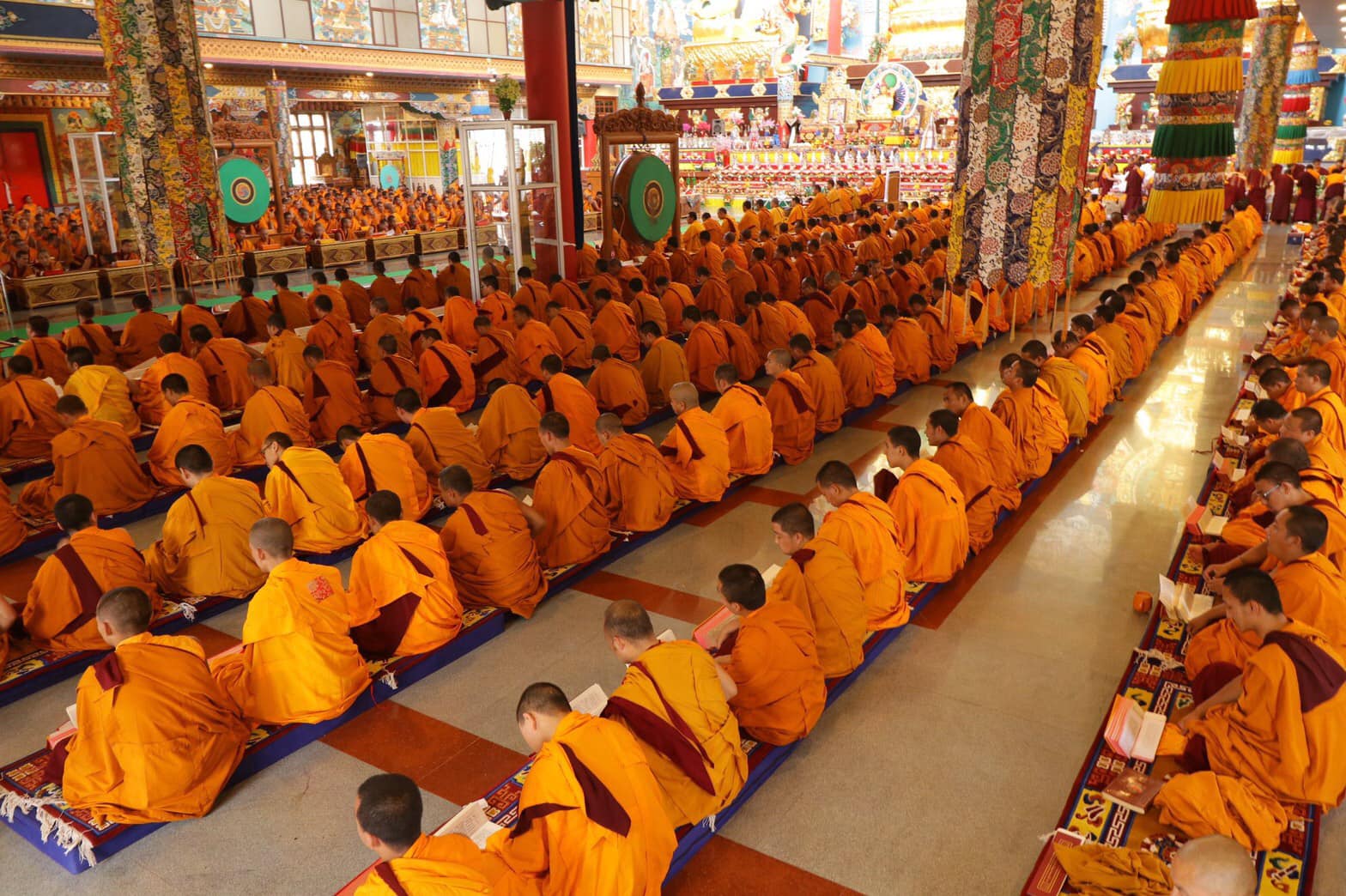 2019年7月1日，印度南卓林寺佛學院，師生們於米滂仁波切圓寂日修法紀念🙏，印度聖地，照片16/40